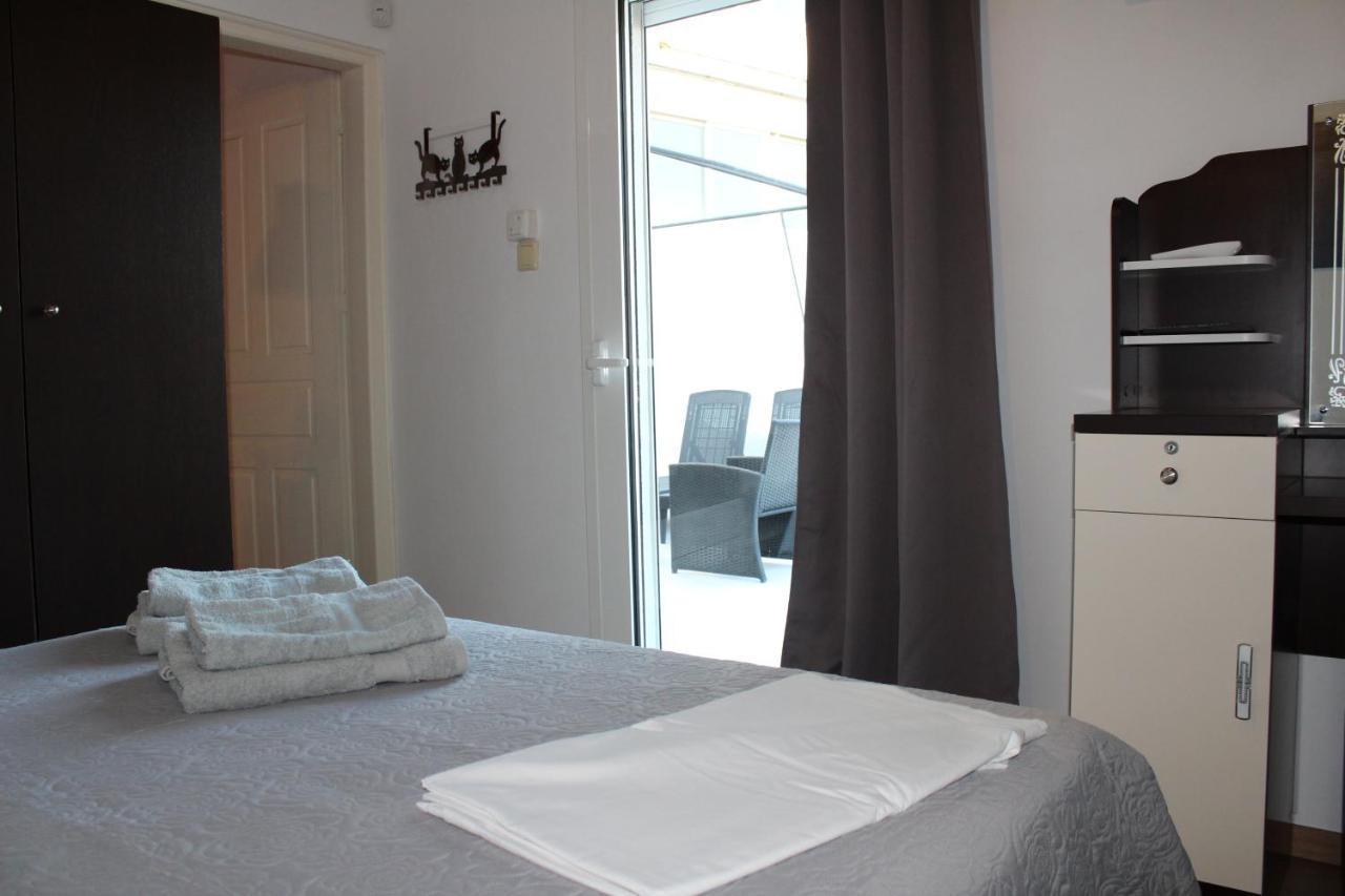 Carolina Apartments Crete Agia Pelagia  Exterior photo